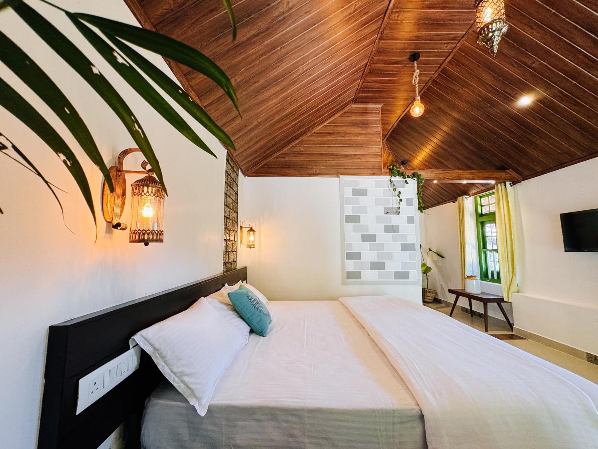 Calm Shack - 2 Bedroom-boutique Farm Farm stay Munnar