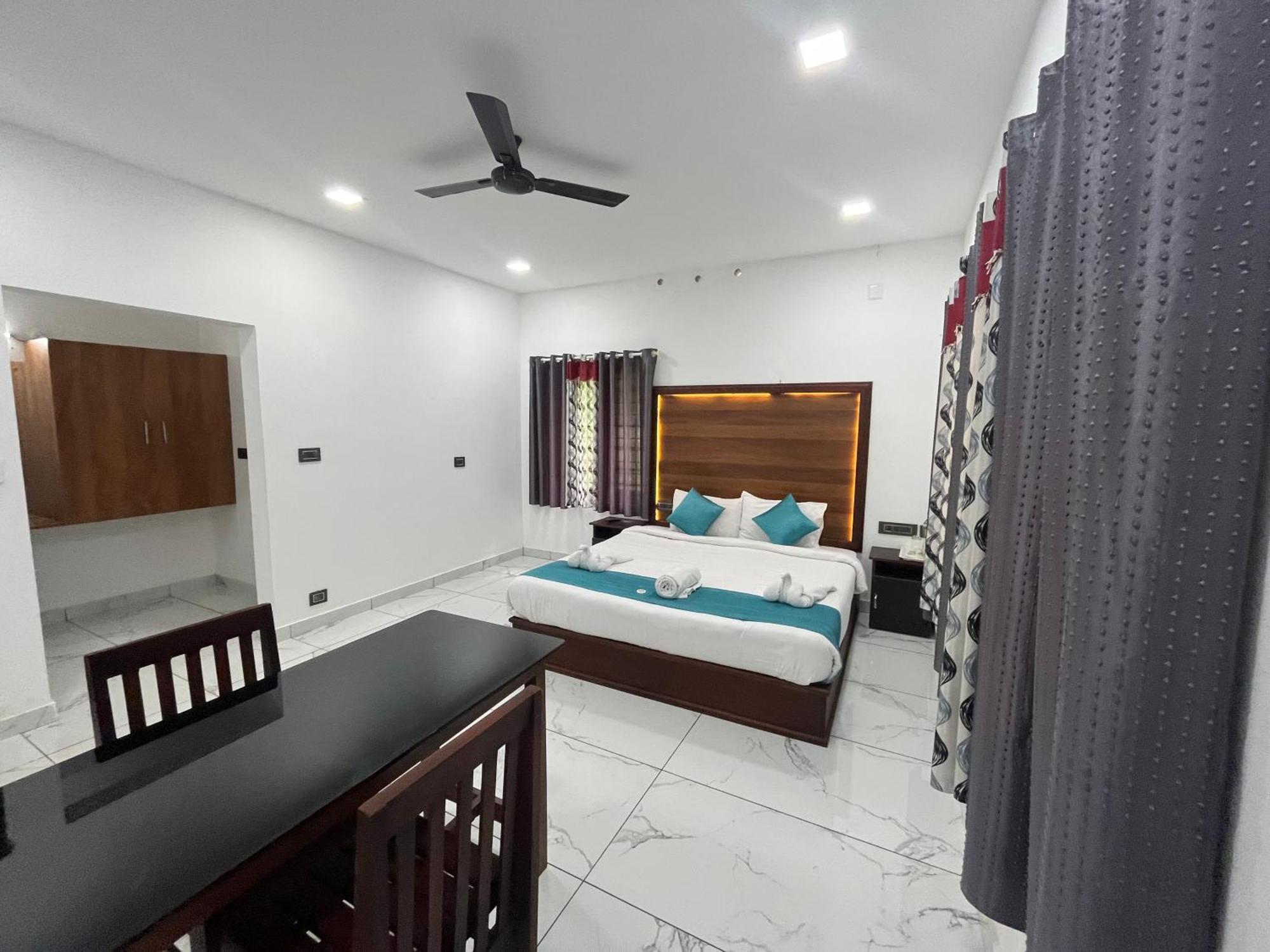 Guest house Mount Court