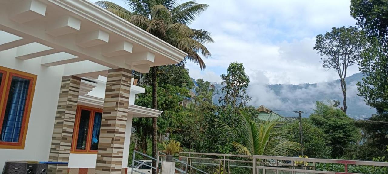 Golden Cherry Homestay Munnar