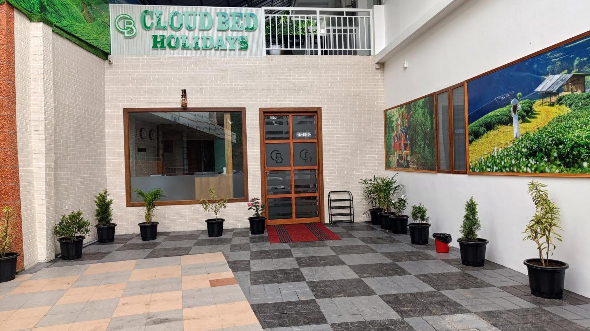 Cloud Bed Holidays Munnar