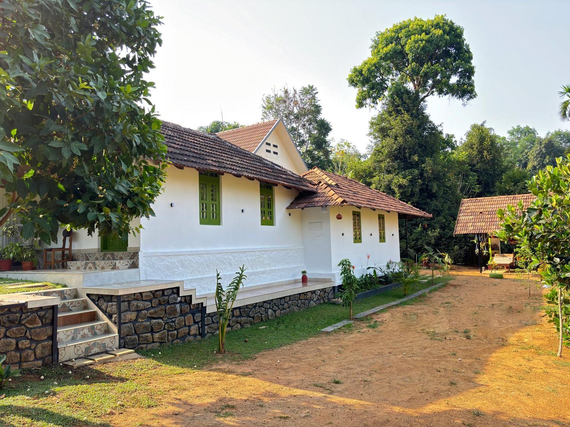 Farm stay Calm Shack - 2 Bedroom-boutique Farm Munnar