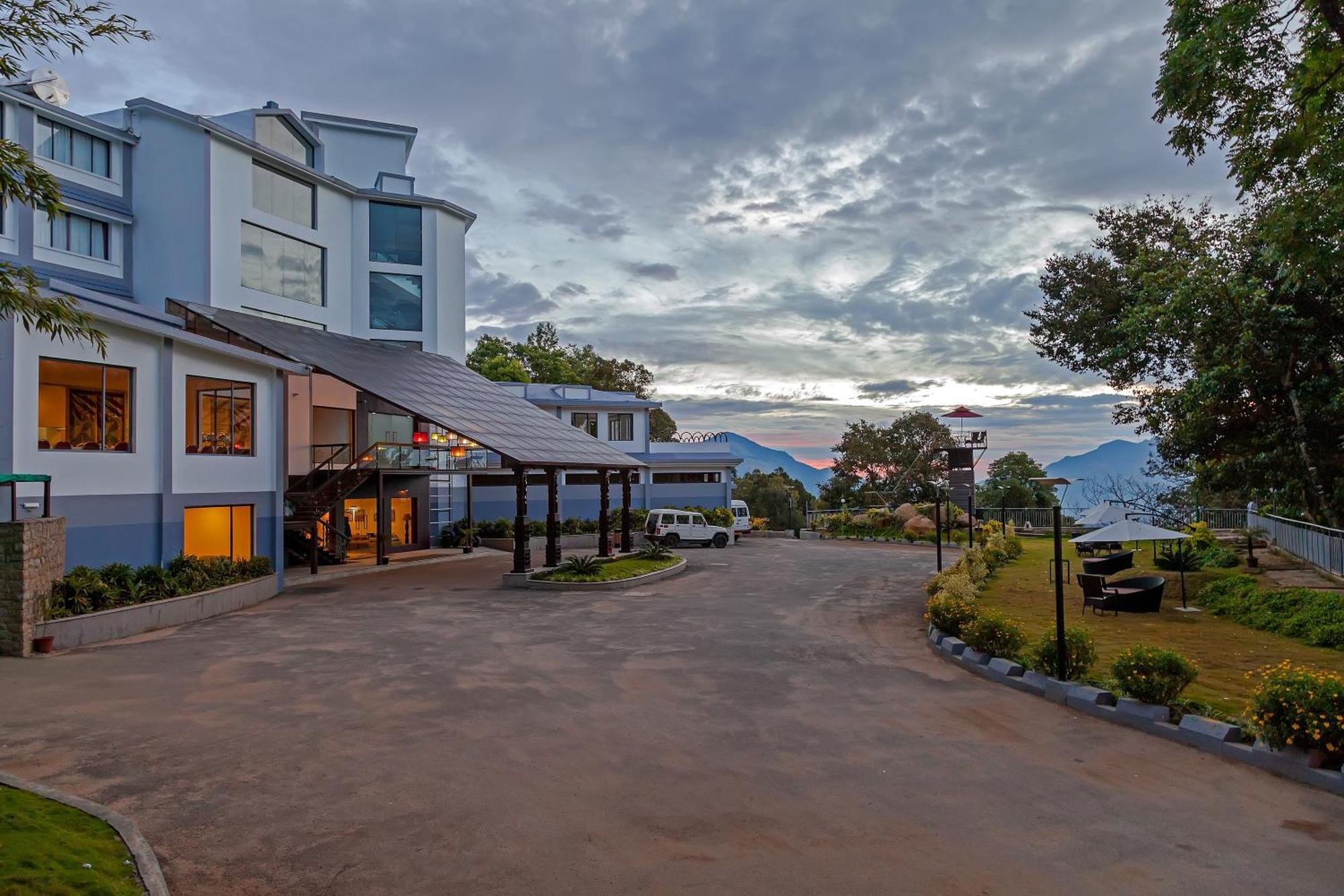Sterling Resort 4*