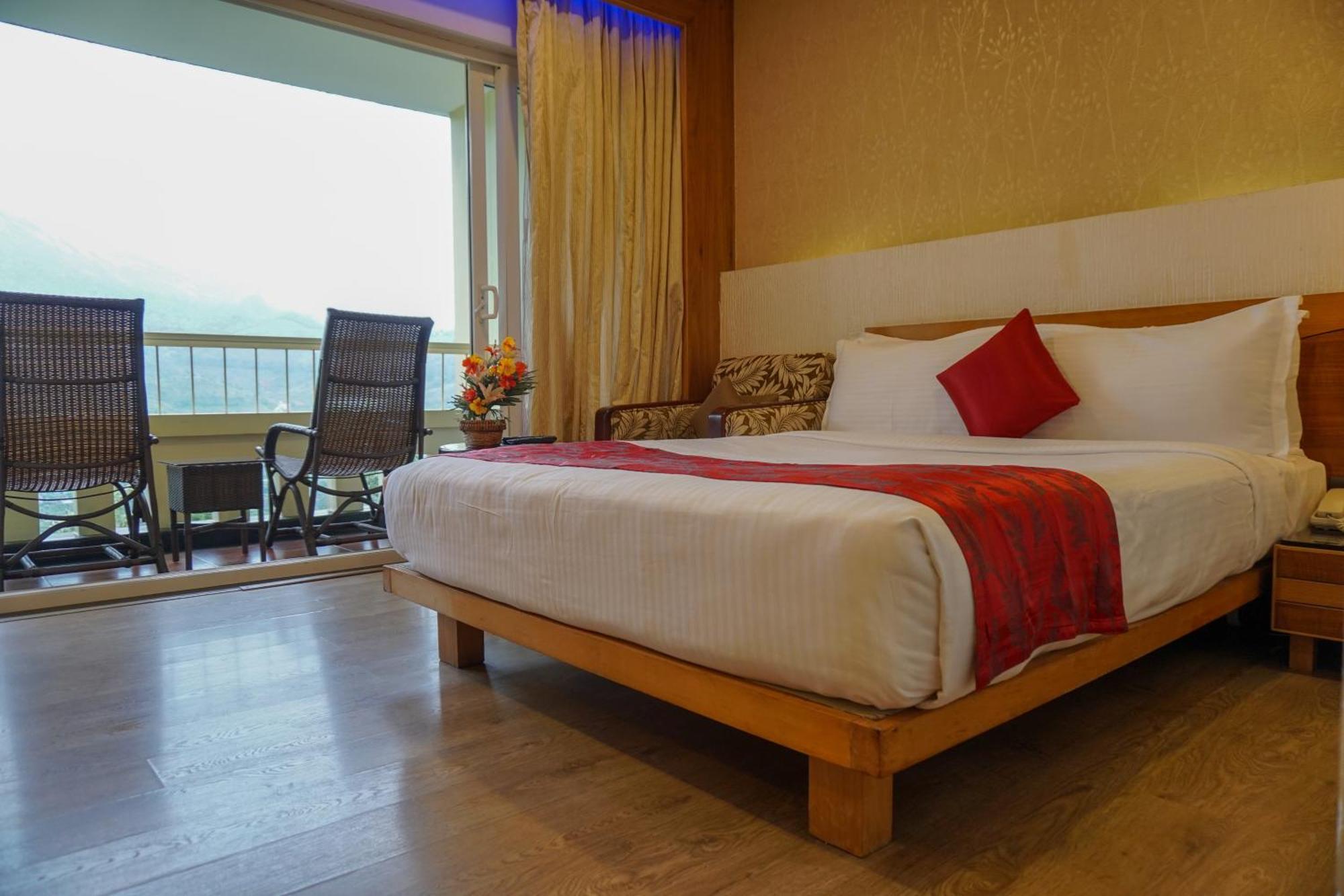 Devonshire Greens - The Leisure And 4* Munnar