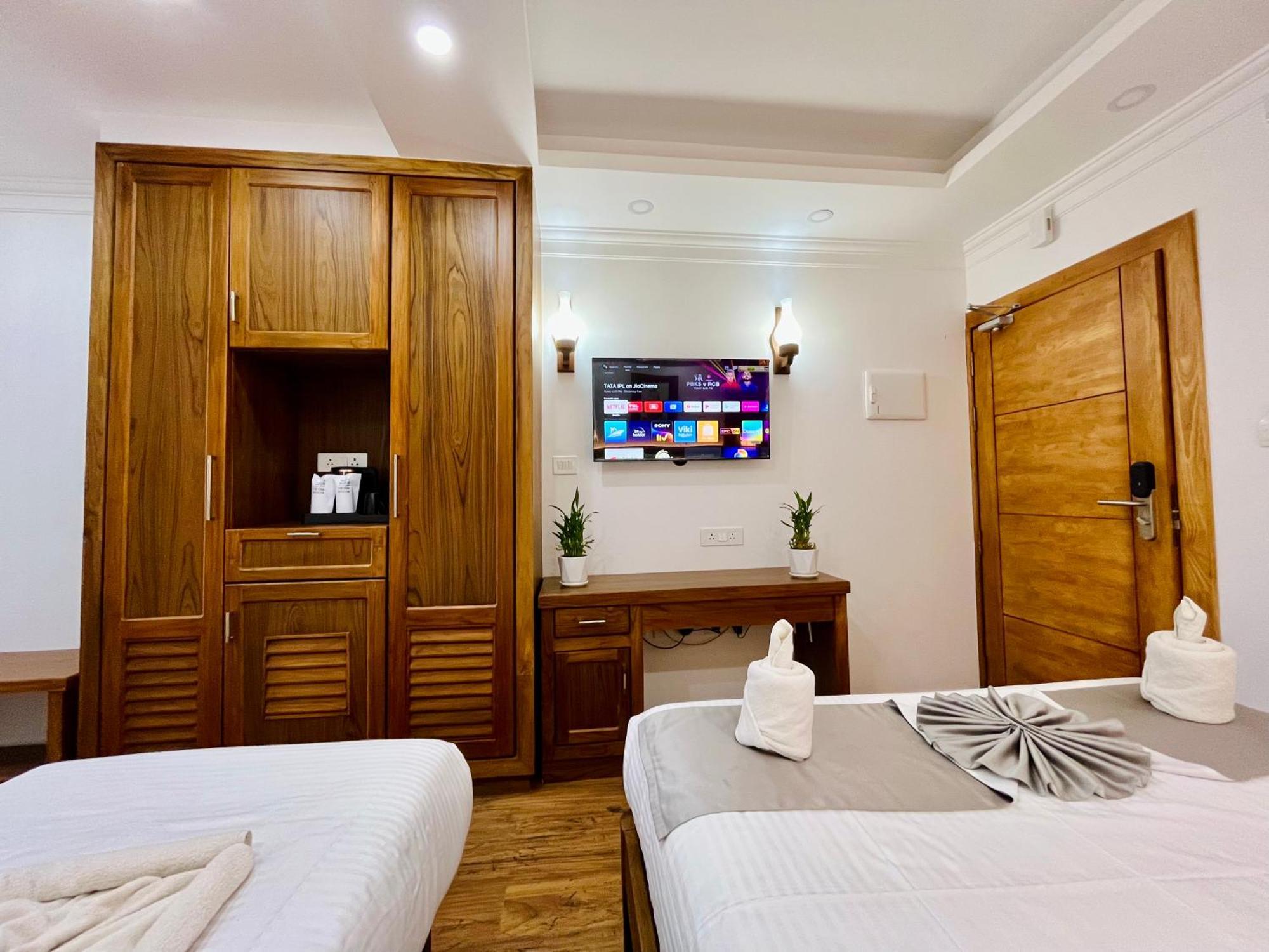 White House, Munnar