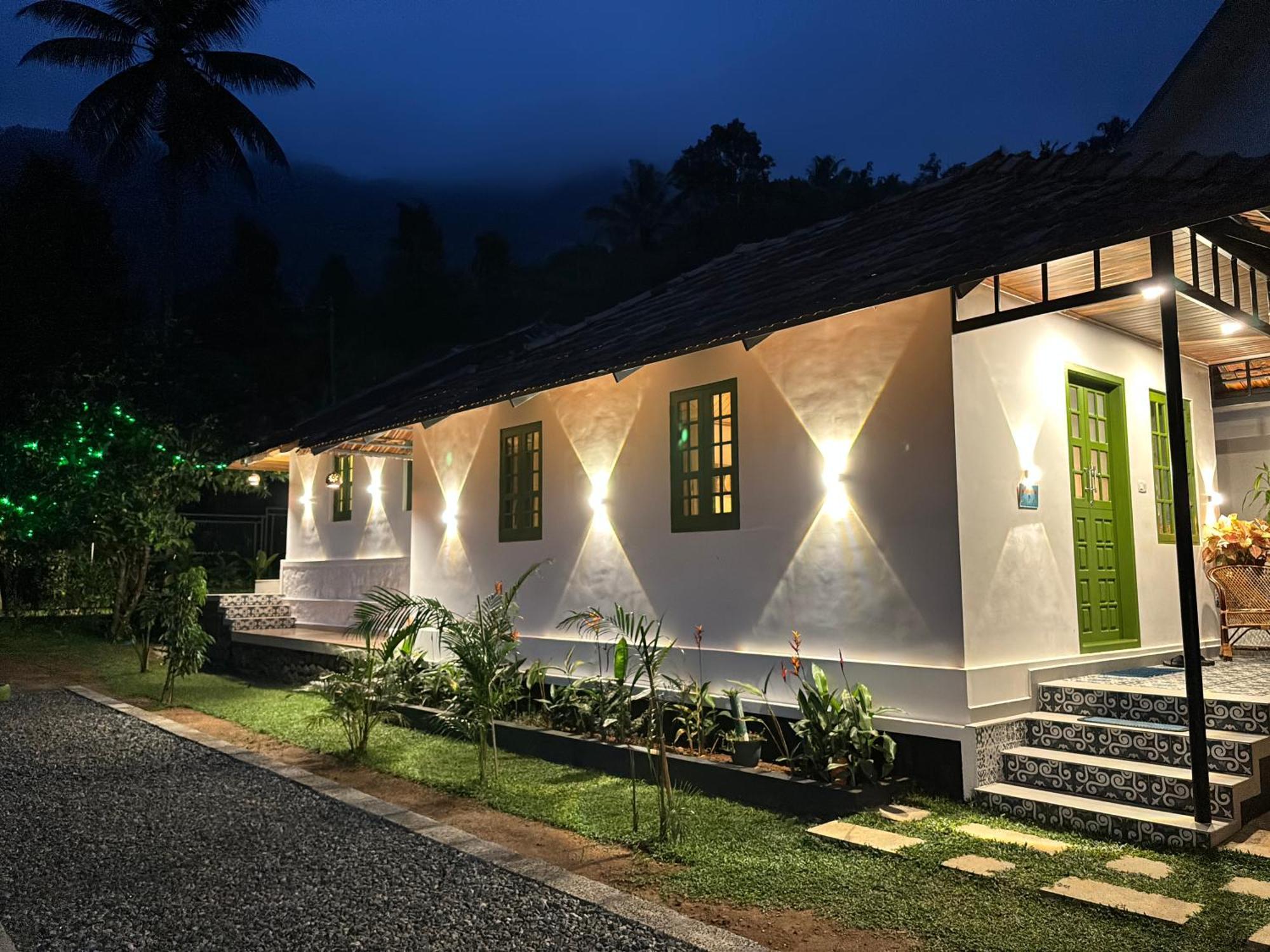 Calm Shack - 2 Bedroom-boutique Farm Farm stay Munnar