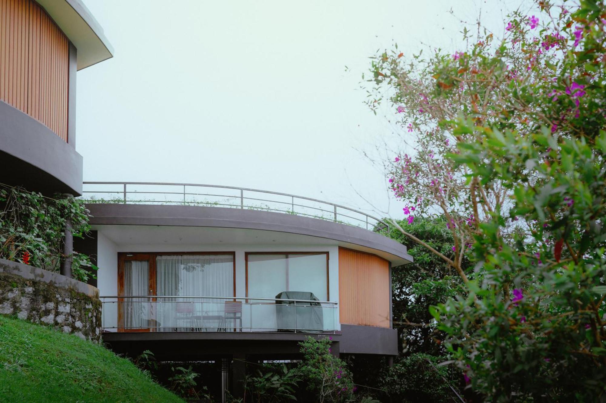 Resort Haze And Kites 5*