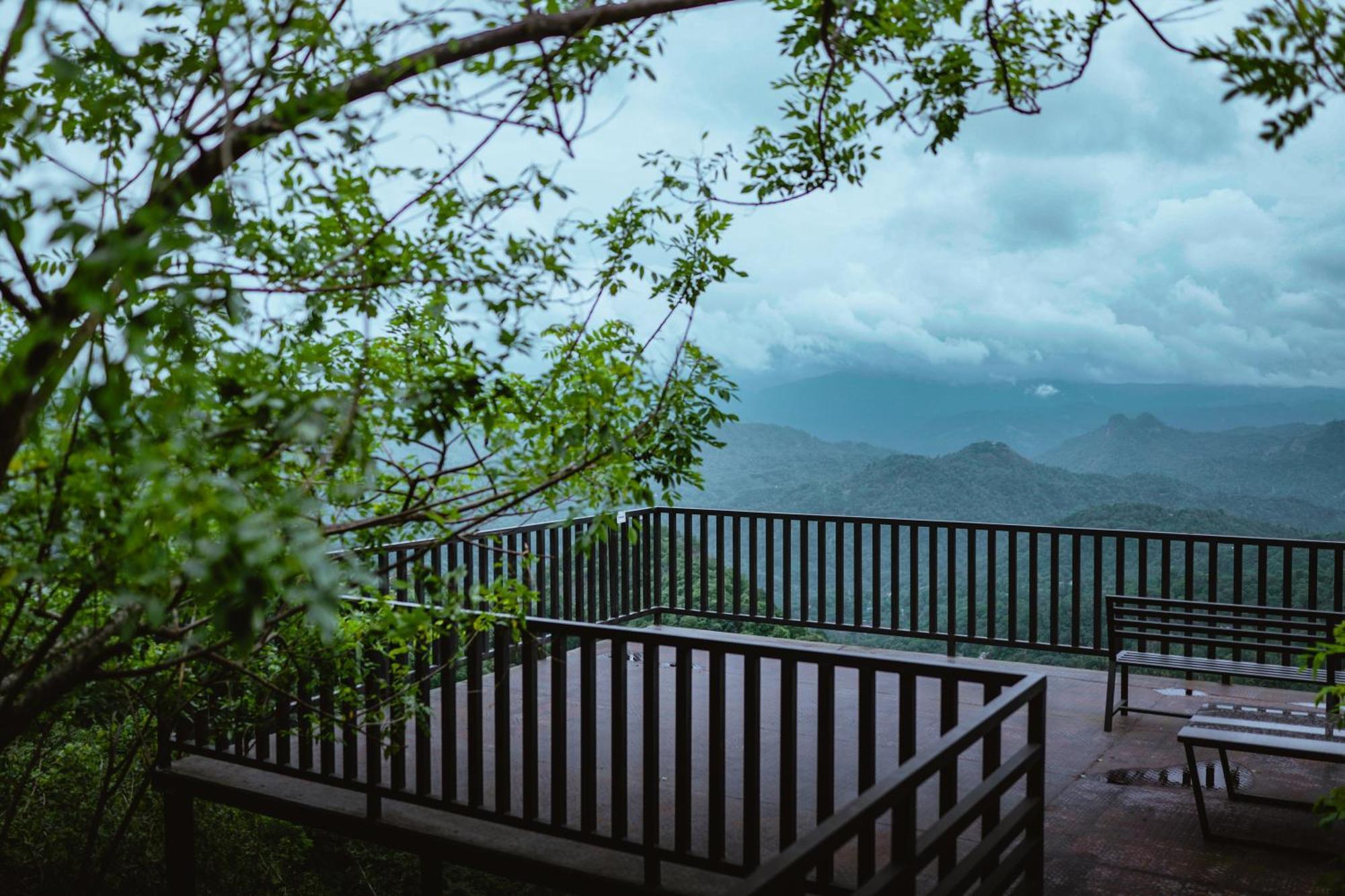 Haze And Kites Resort Munnar