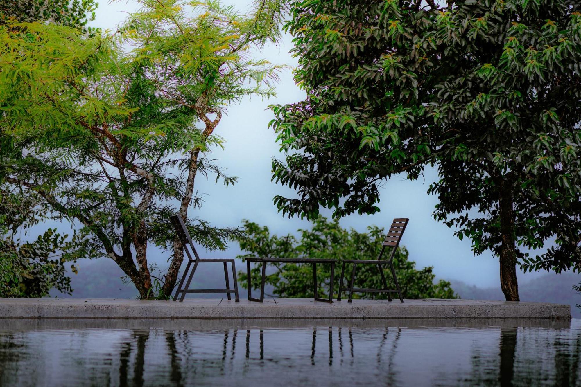 Haze And Kites Resort