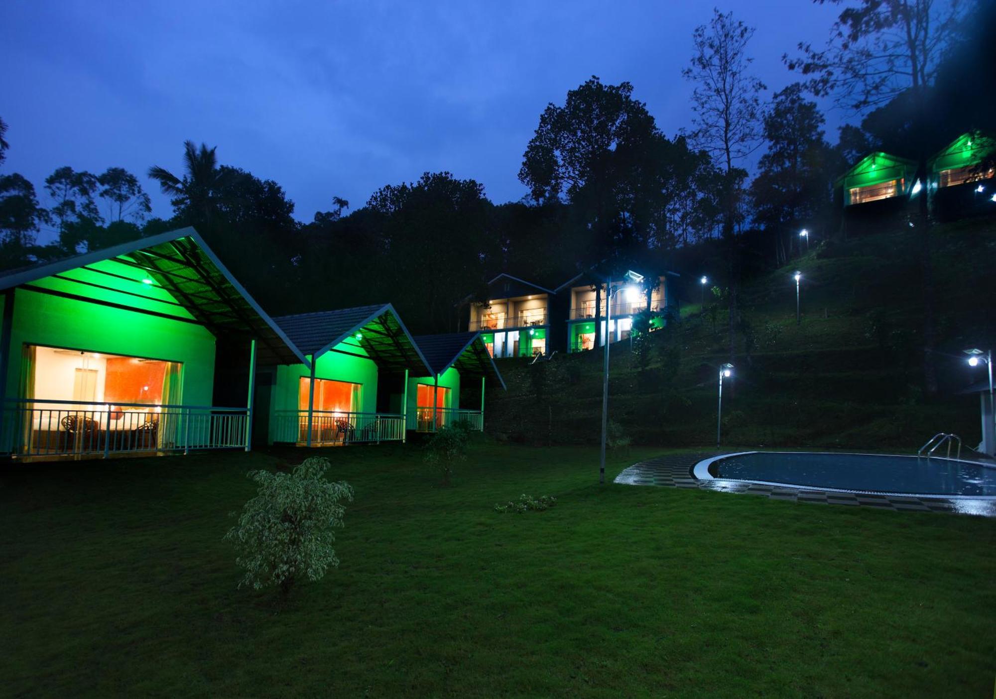 Hotel Ayur Green And Spa 3*