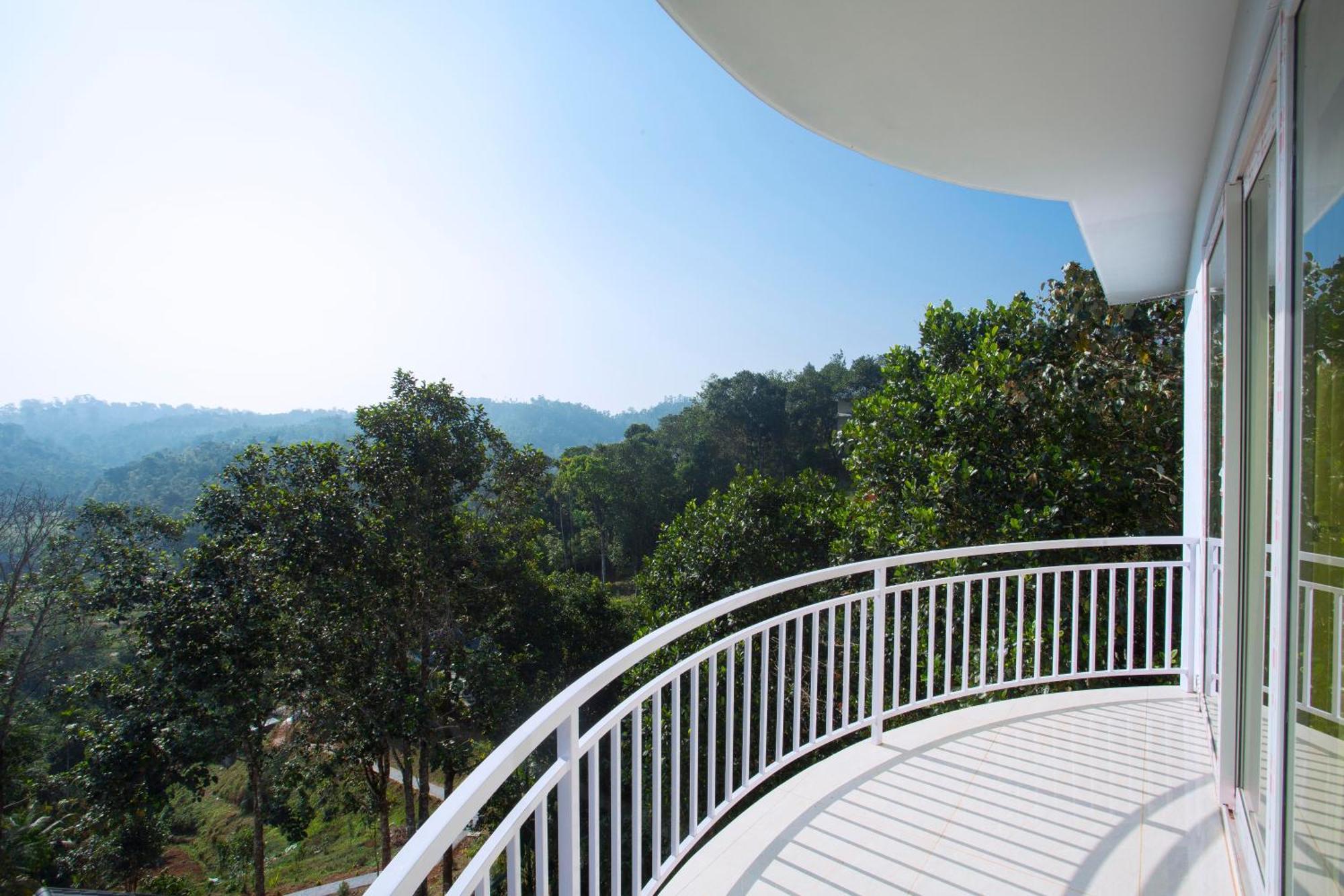 The Arbour Resort *