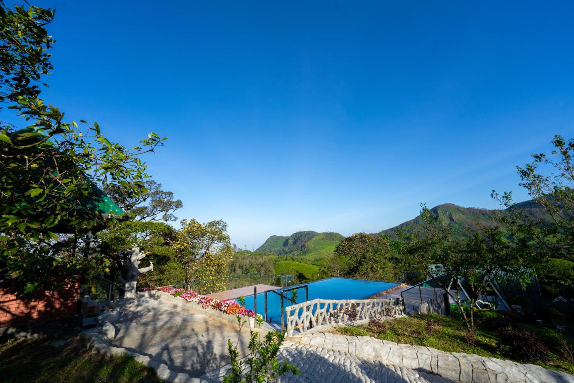 Camelot Munnar