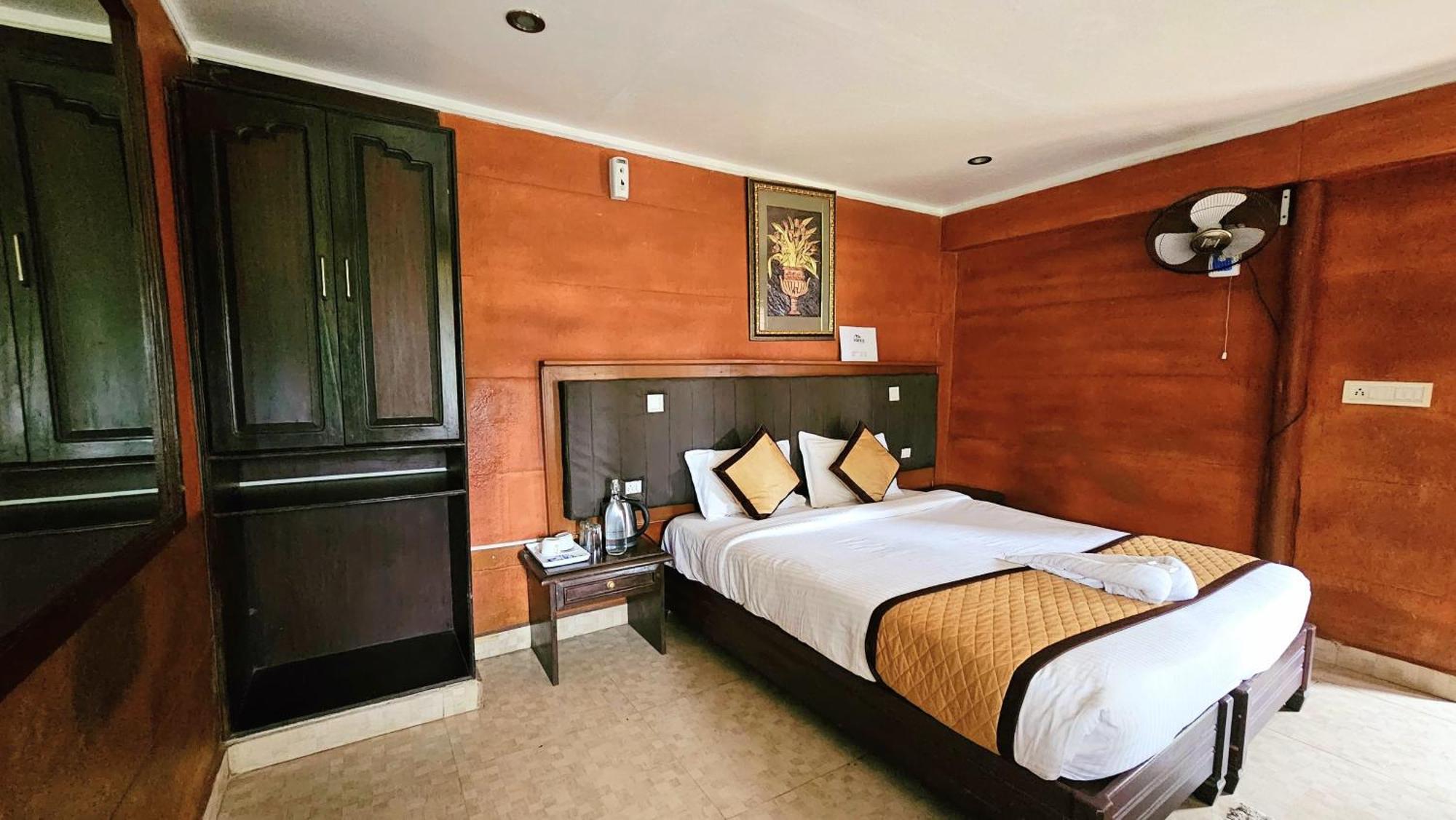 Resort Bethel Varkis *