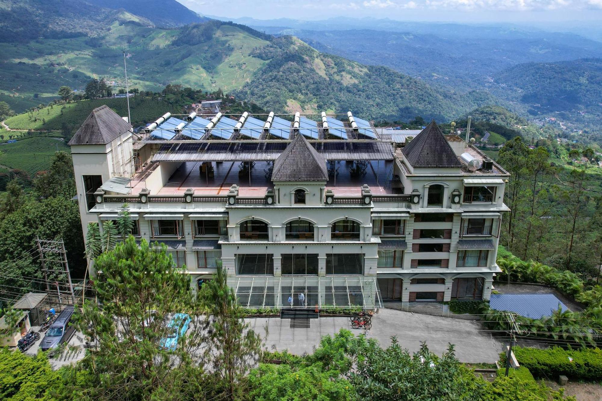 Amber Dale Luxury Hotel & Spa, Munnar Hotel Munnar
