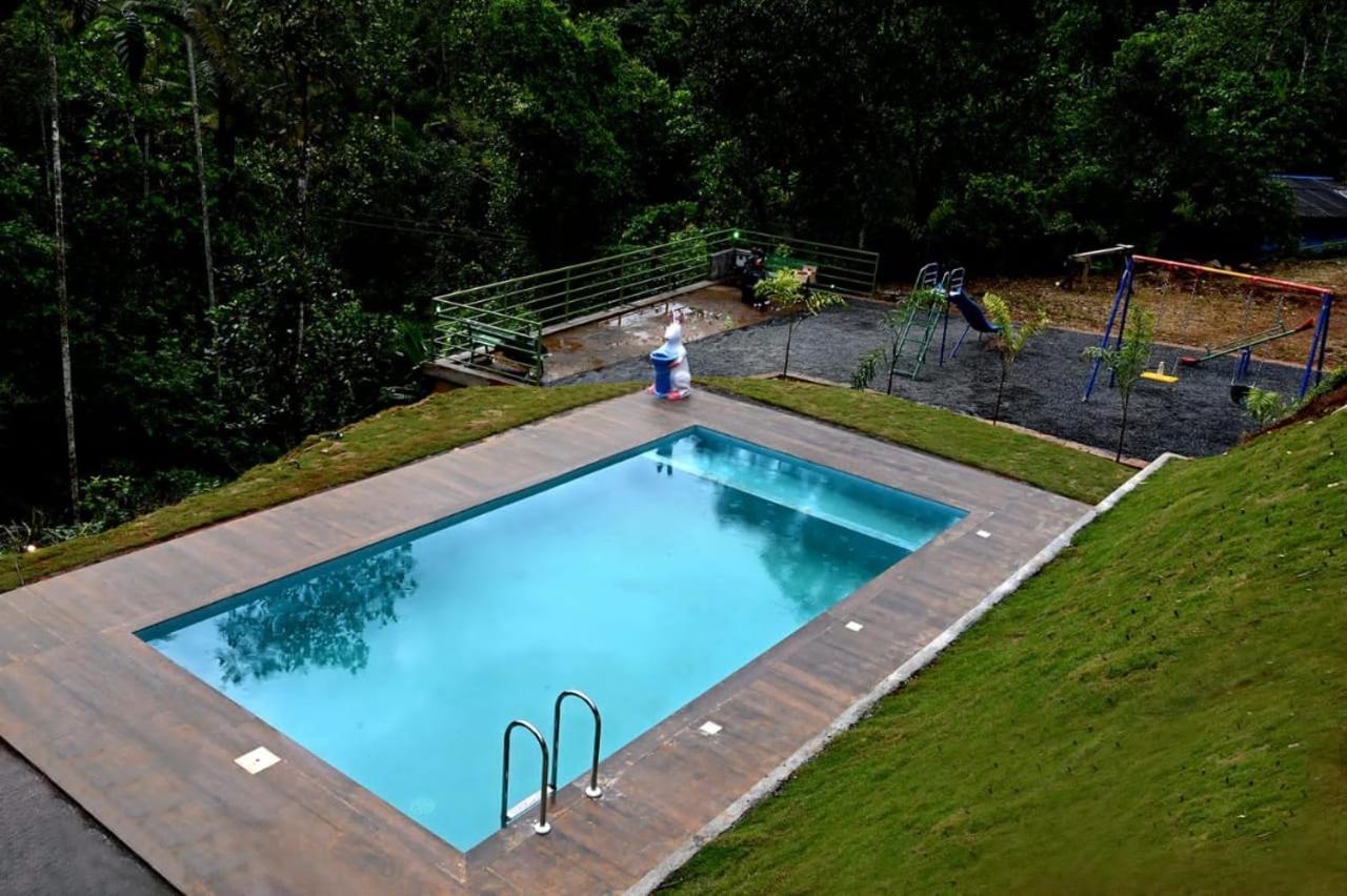 Rainwood Aurum Hotel 3*