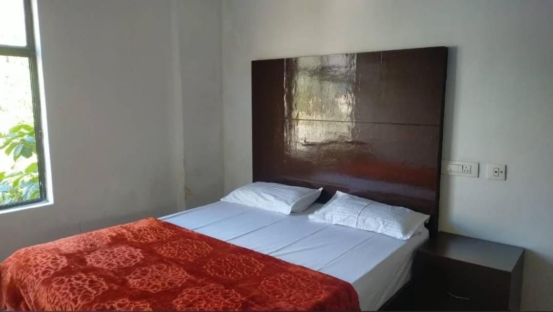 The Regency Anex Hotel *