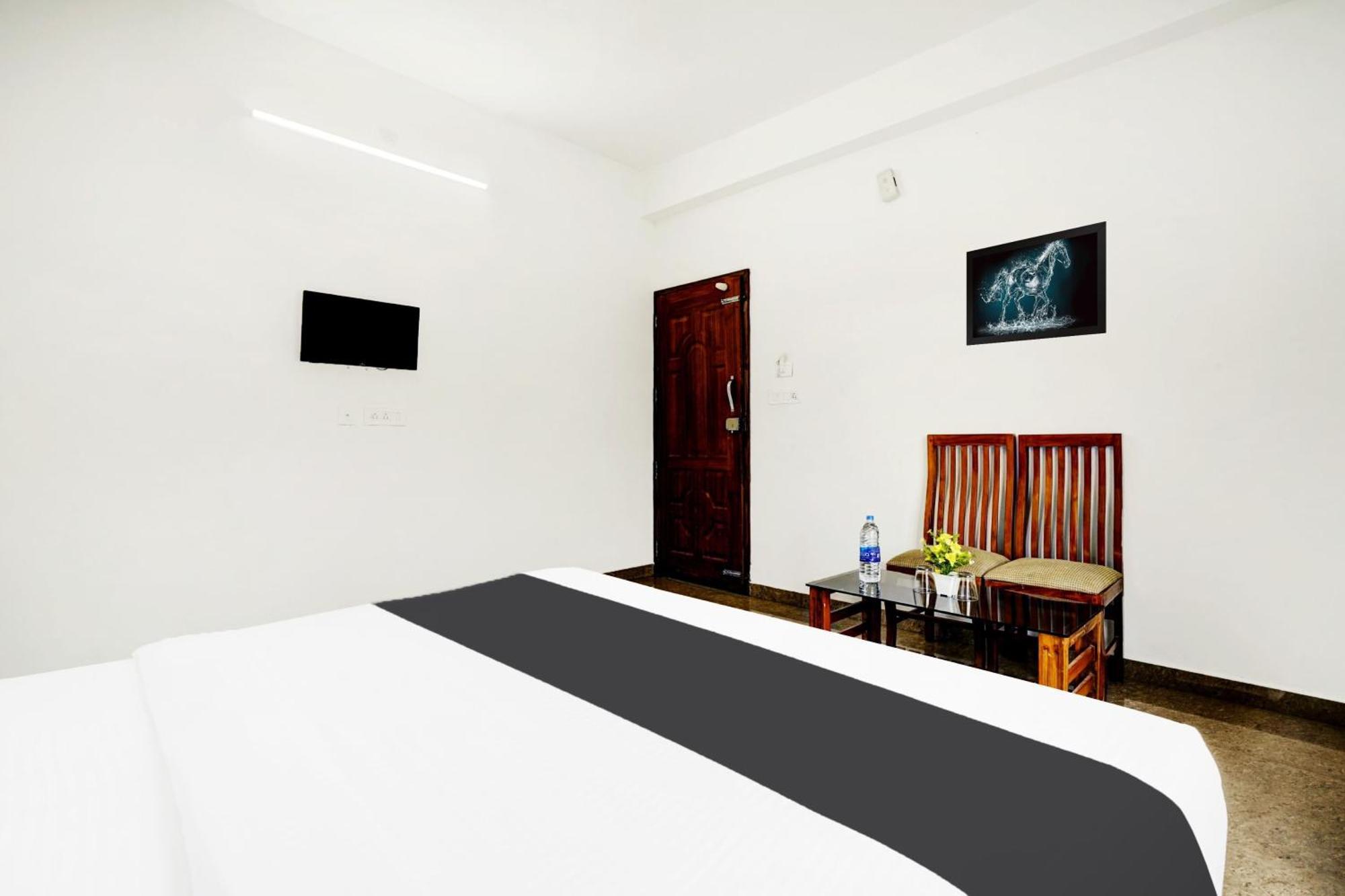 Hotel O Max 3*