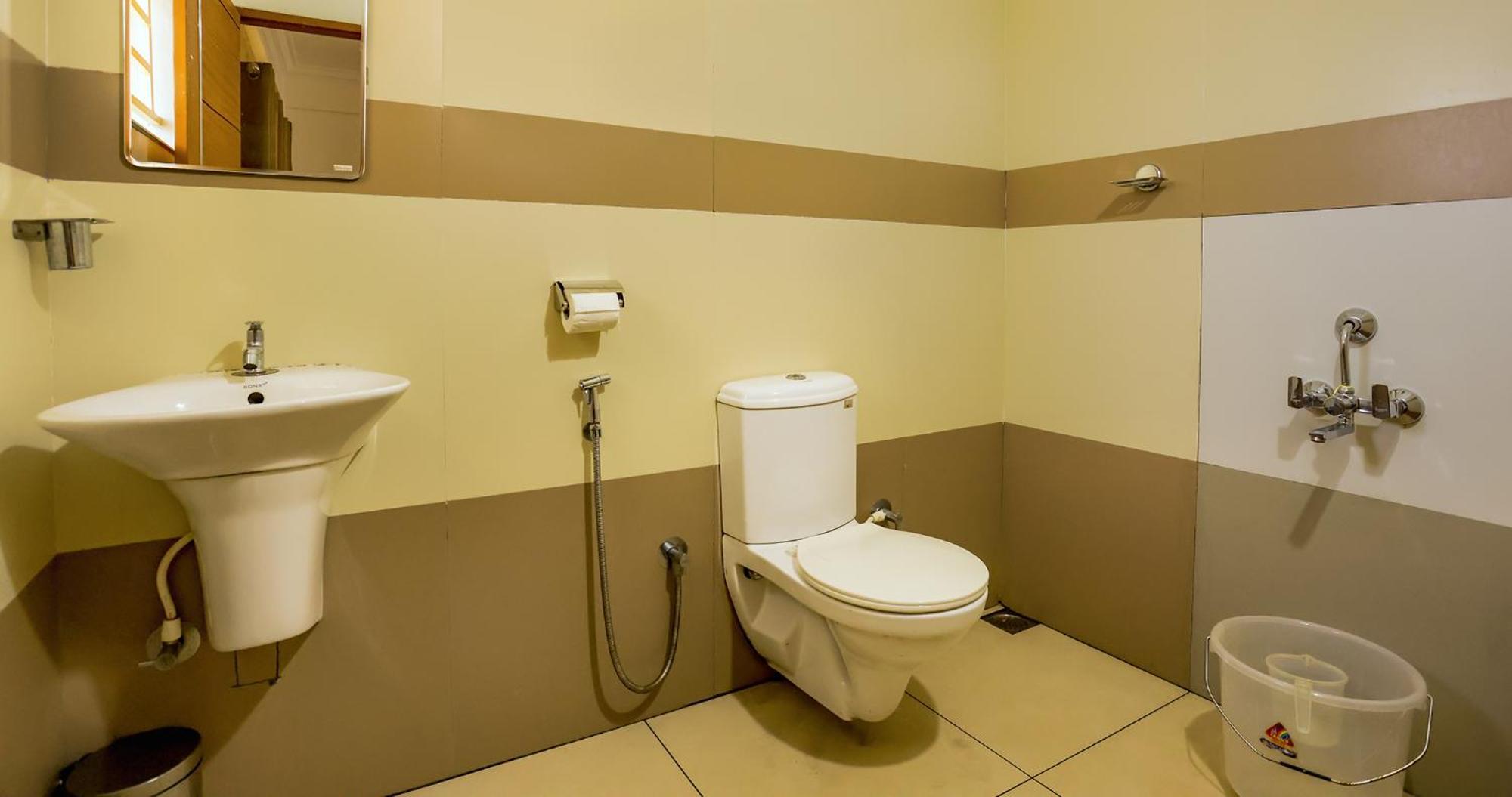 Bhrs Residency Bed & Breakfast