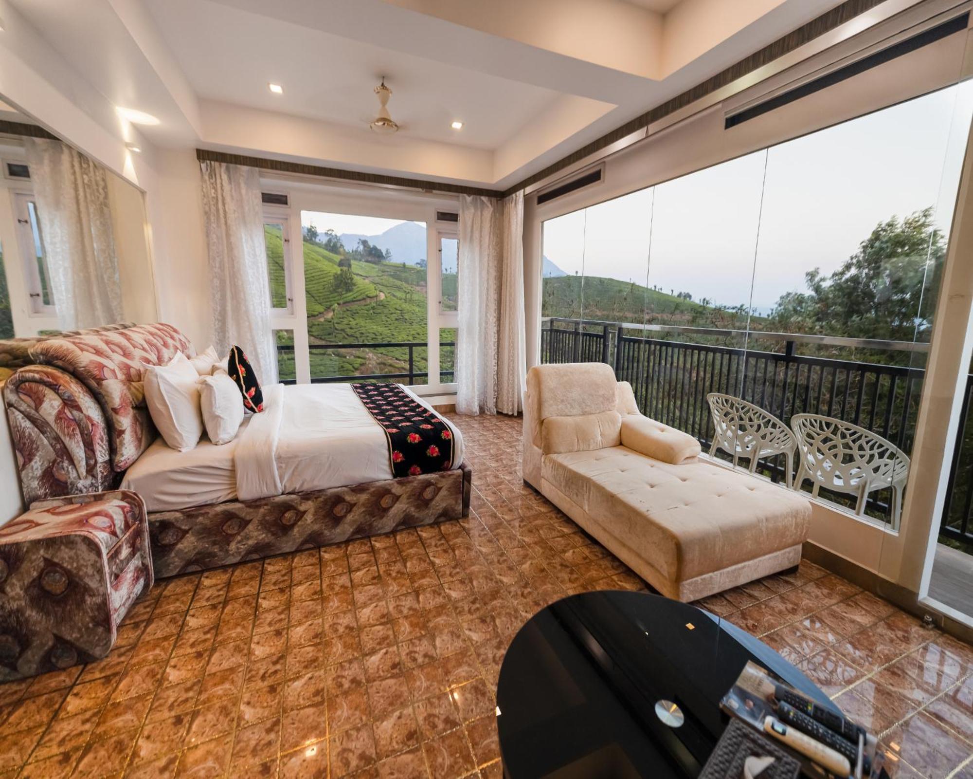 Parakkat Nature 5* Munnar