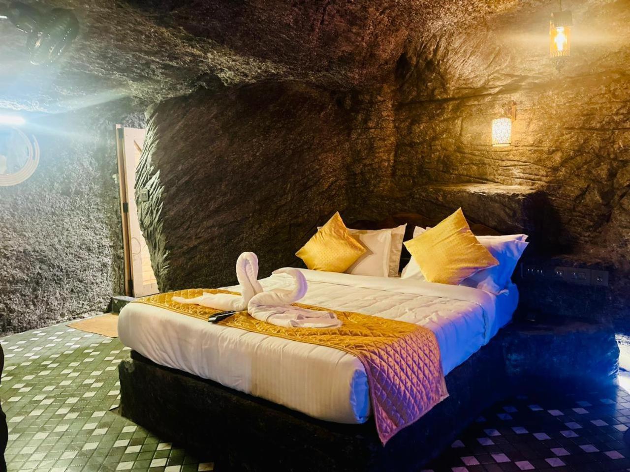 Skylark Holidays Premium Hotel