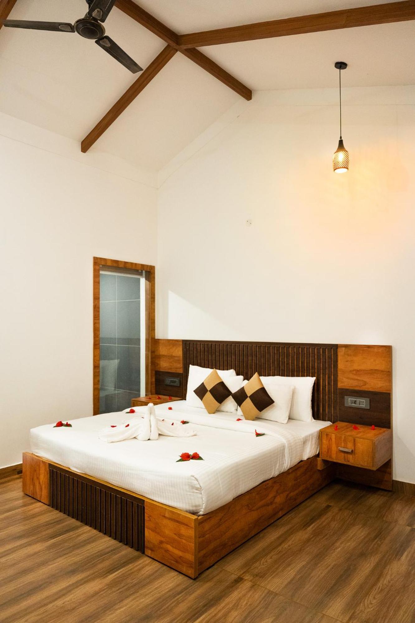 Tealawn Pool Villa, Bed & Breakfast *
