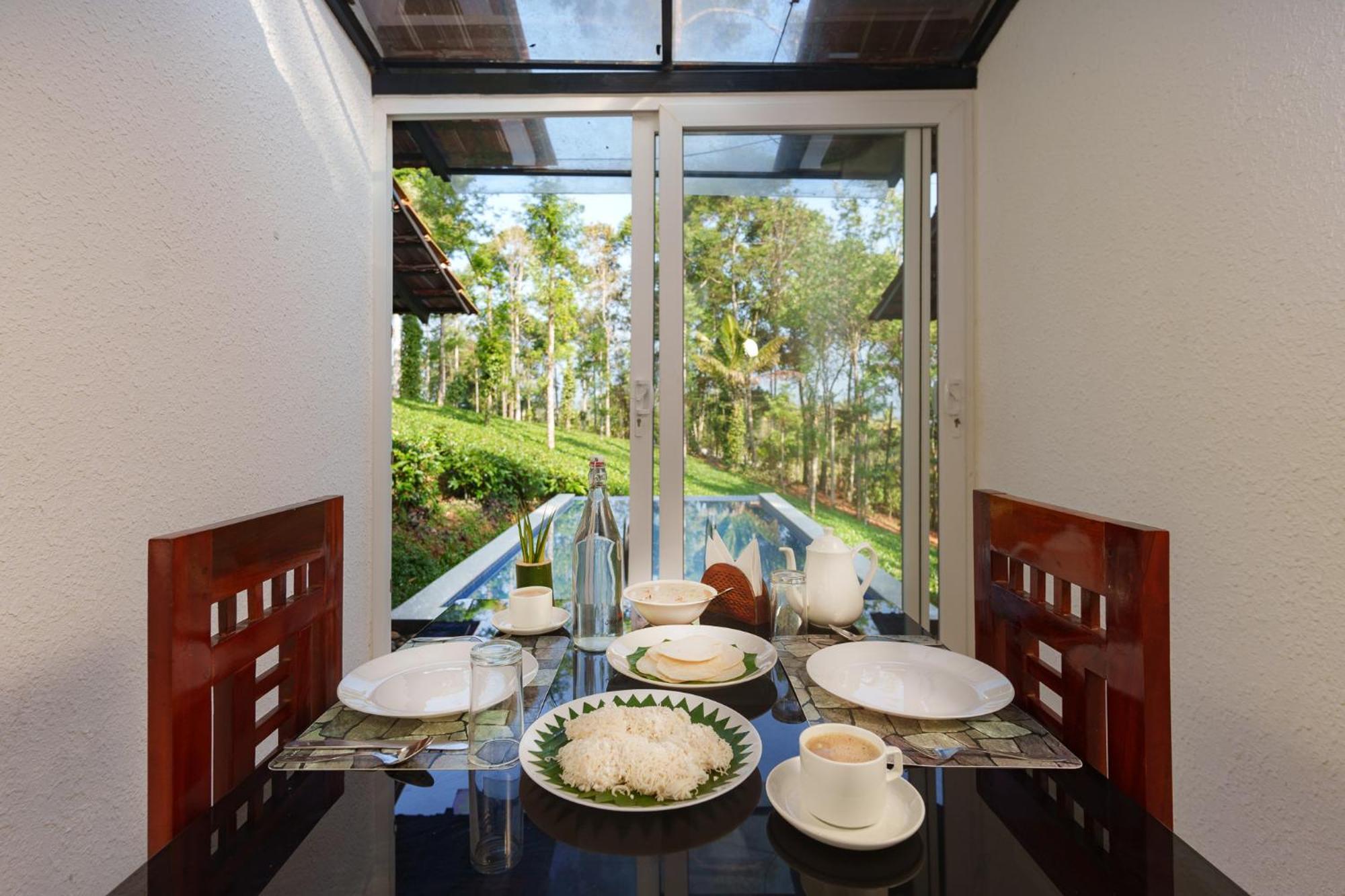 Bed & Breakfast Tealawn Pool Villa, Munnar