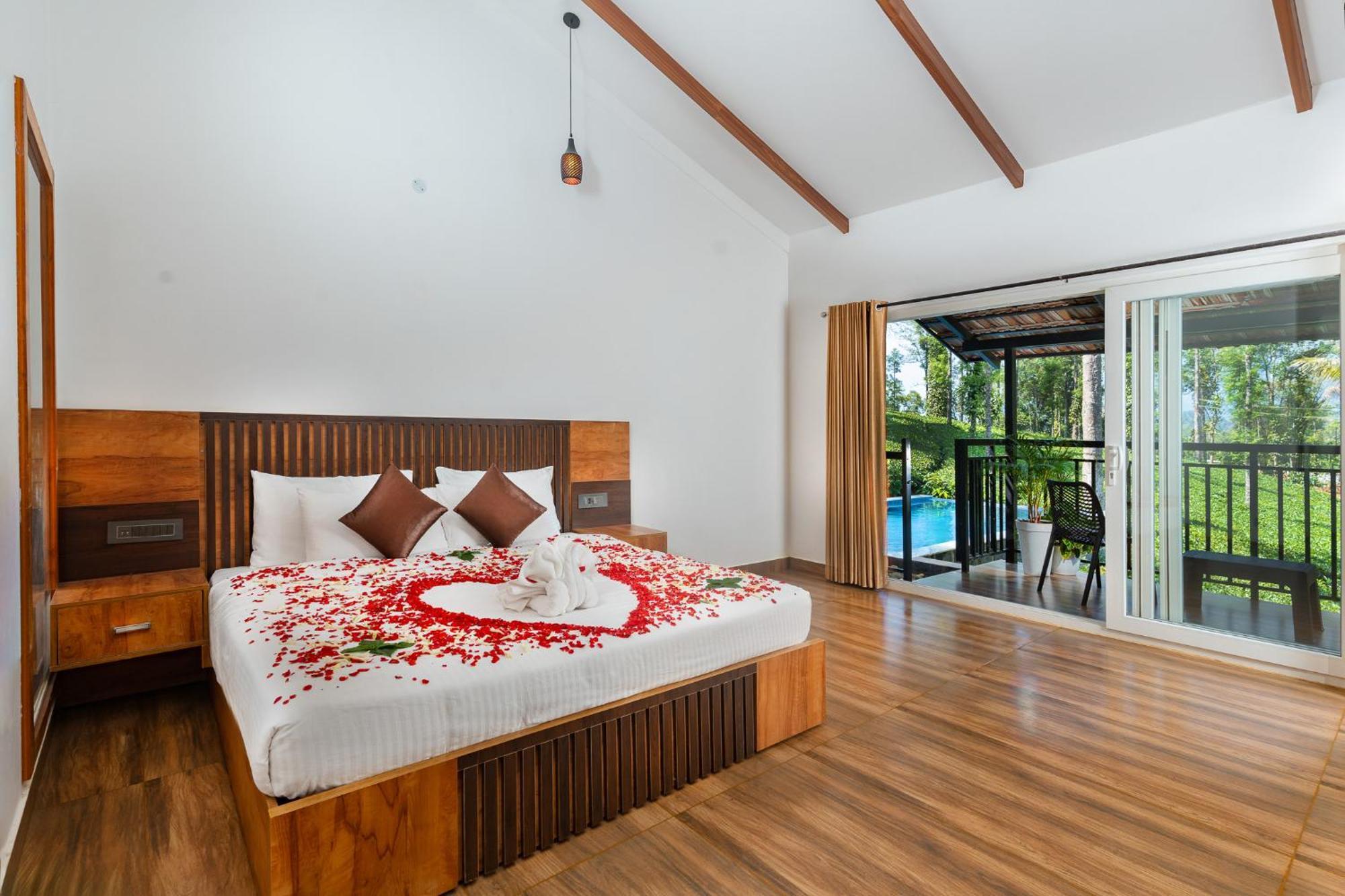 Tealawn Pool Villa, *