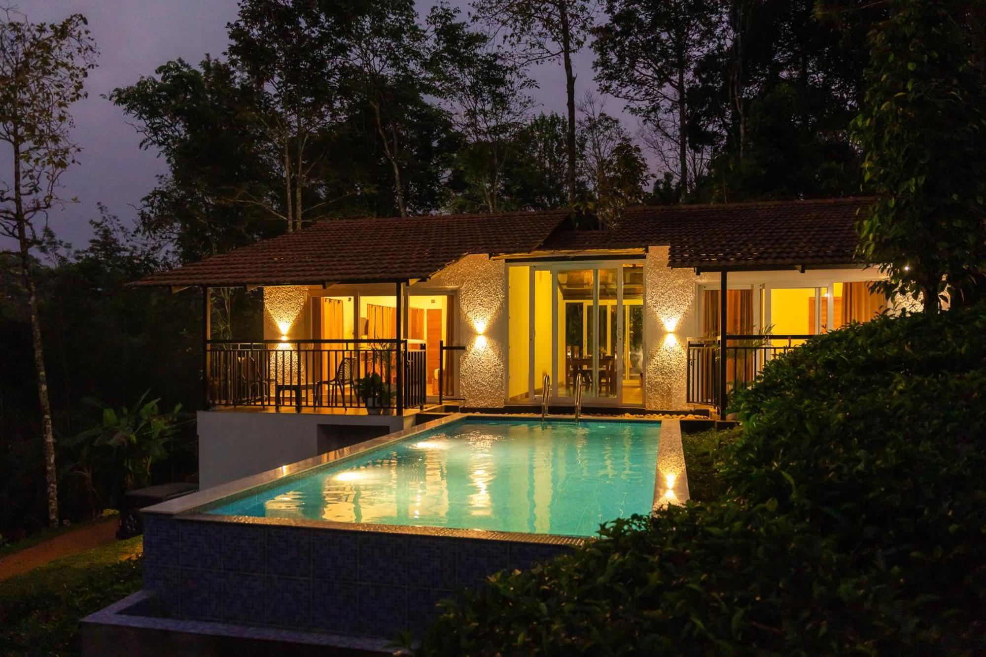 Bed & Breakfast Tealawn Pool Villa,