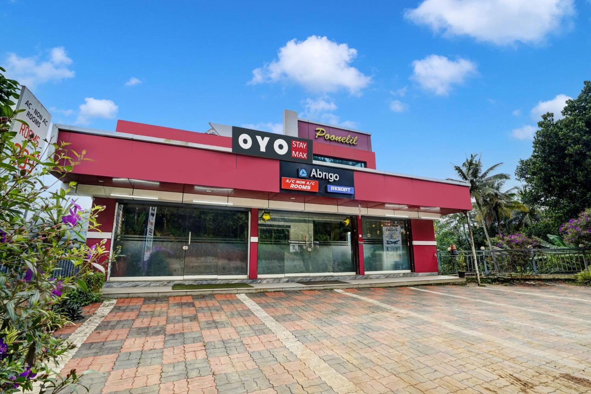 O Max Hotel