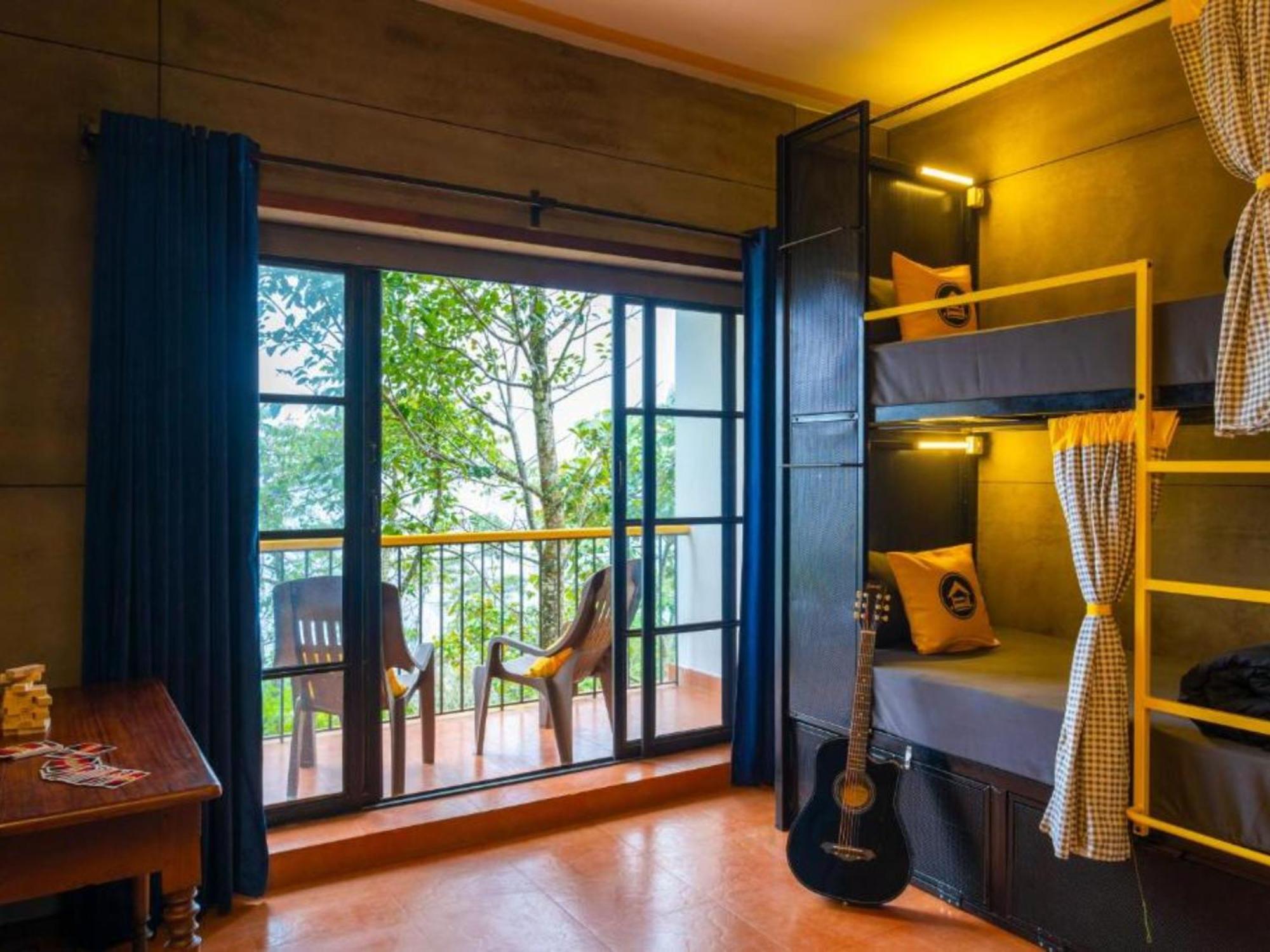 Hostel The *