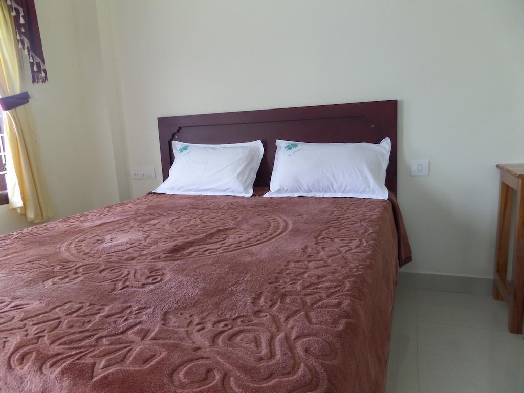 4season Hotel 2*