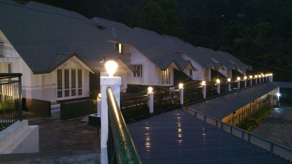 Tea Hills - Mthr 4*
