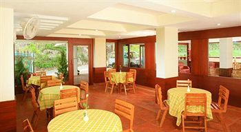 Tea Castle Hotel 3*