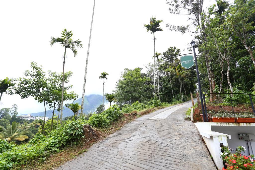 Crayons 3* Munnar