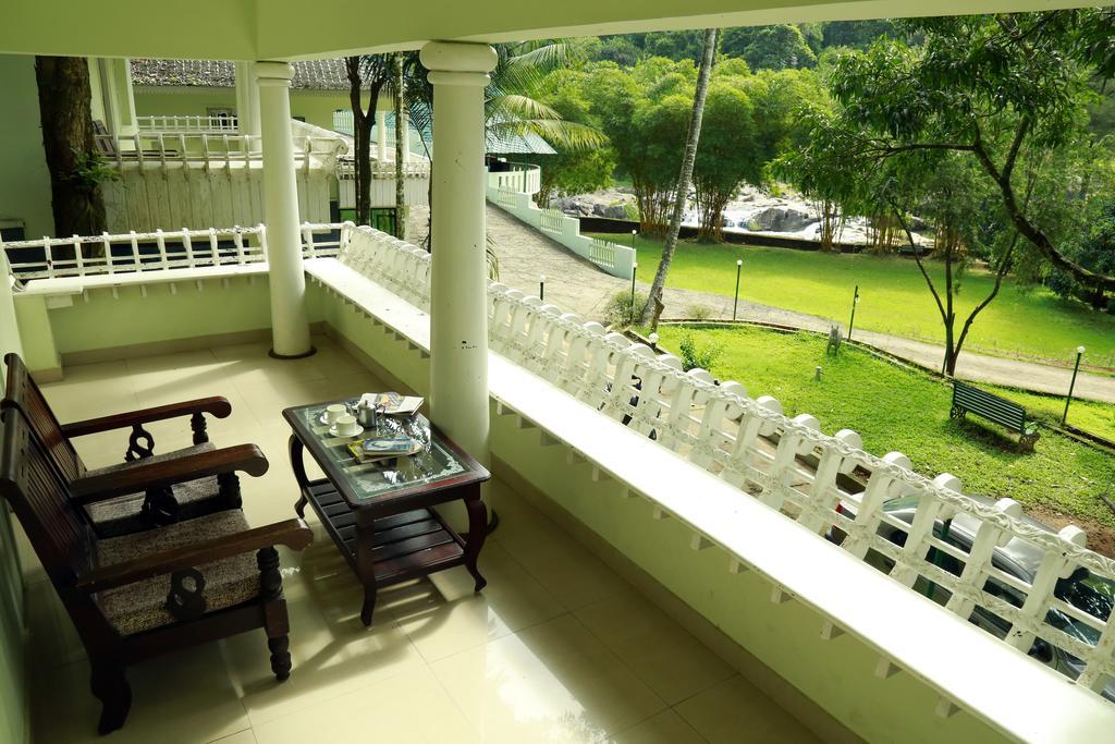 Resort Aruvi
