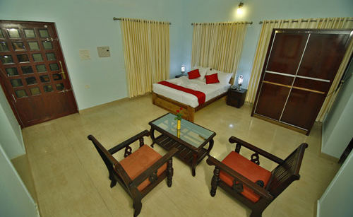 Aruvi Munnar