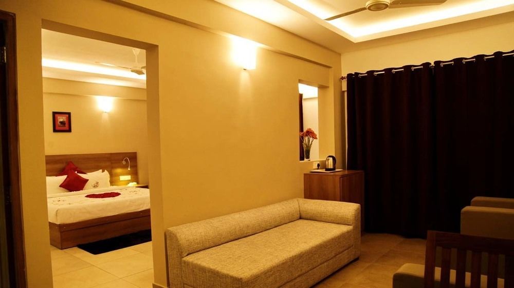 The Queen Resort