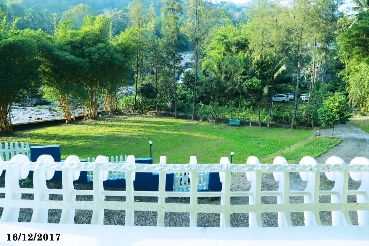 Resort Aruvi 3*