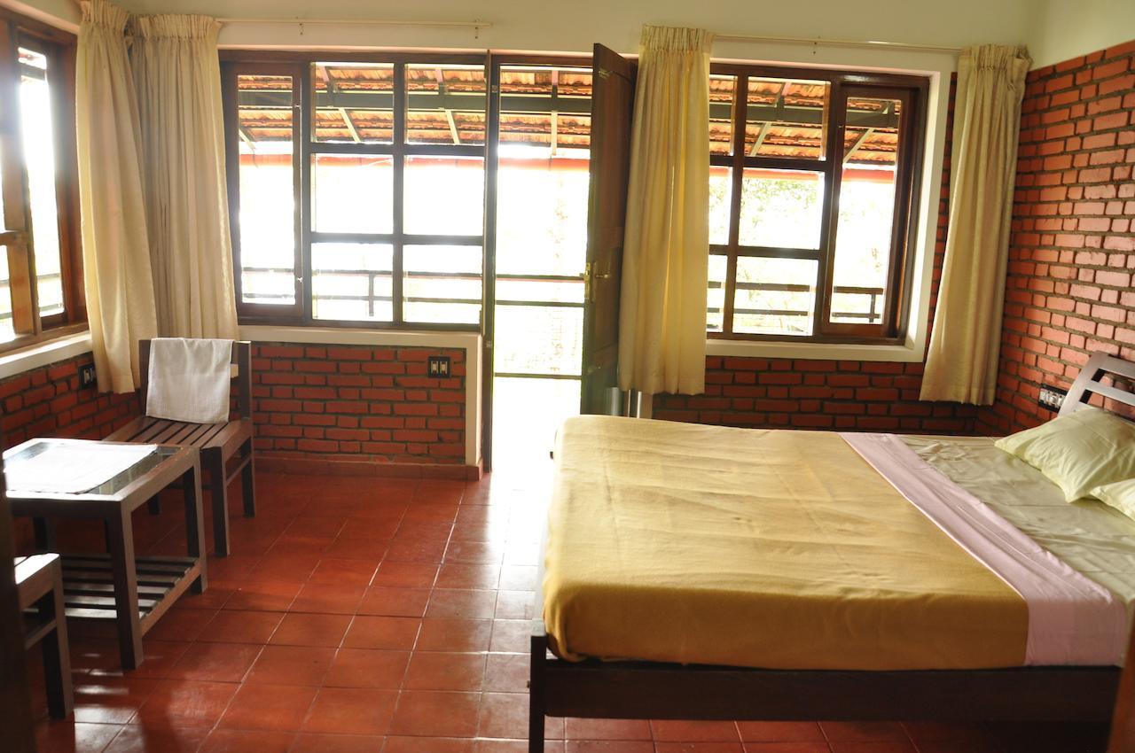 Bed & Breakfast Clouds Land Munnar