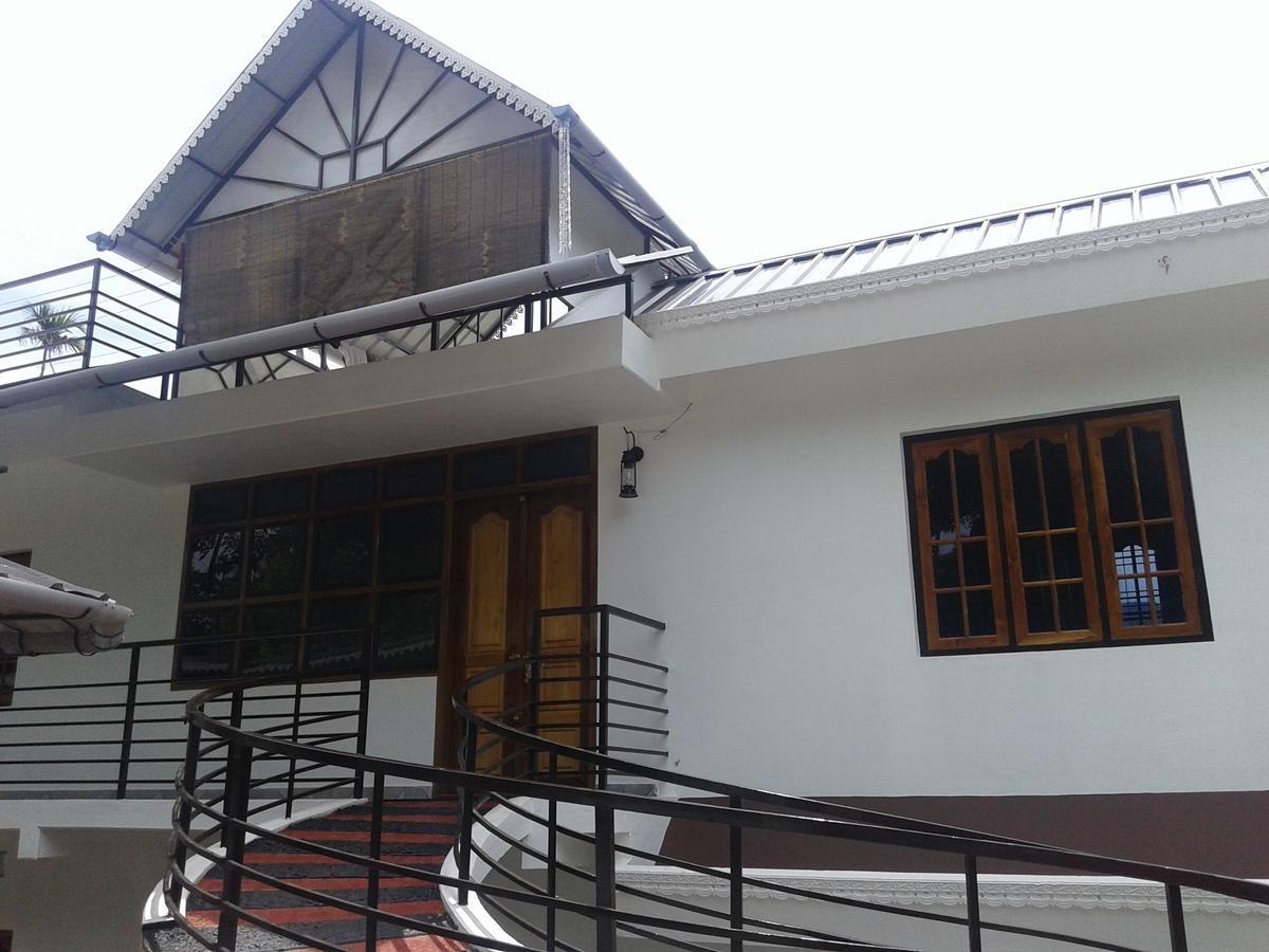 Farmhouse Bed & Breakfast