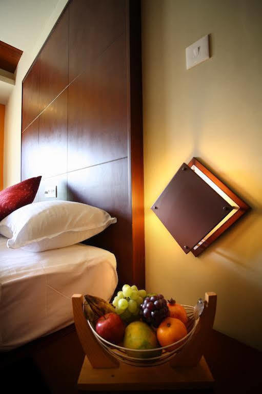 Grand Plaza Hotel 4*
