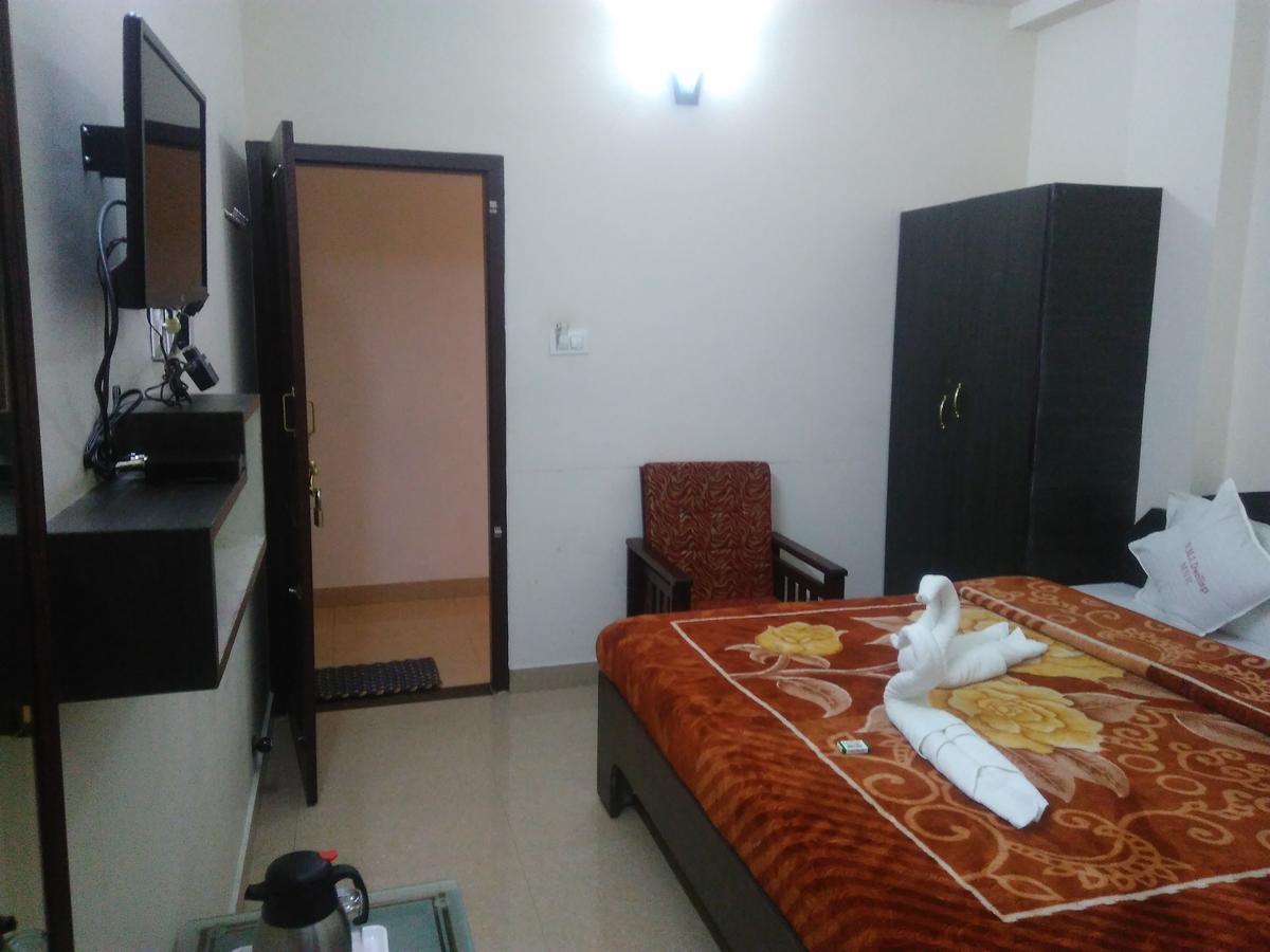 V M J Dwellings Lodge *