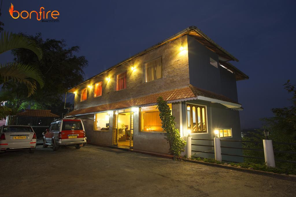 Bonfire Country 3* Munnar