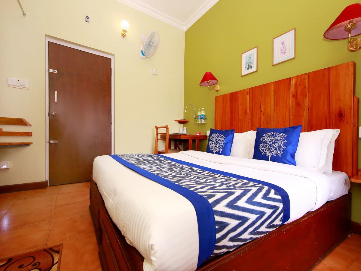Oyo 10336 Sn Annex Hotel 3*