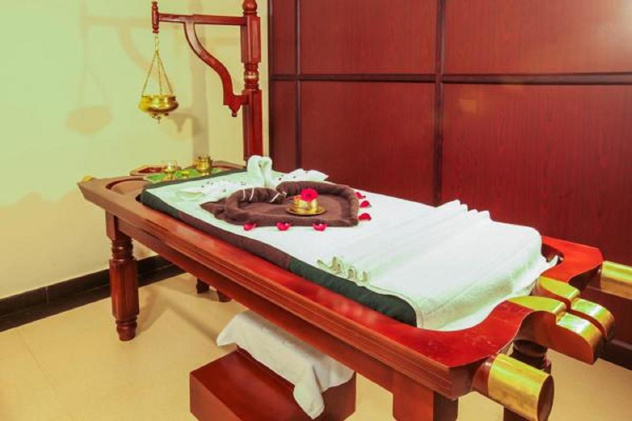 Hotel Devonshire Greens - The Leisure And 4*
