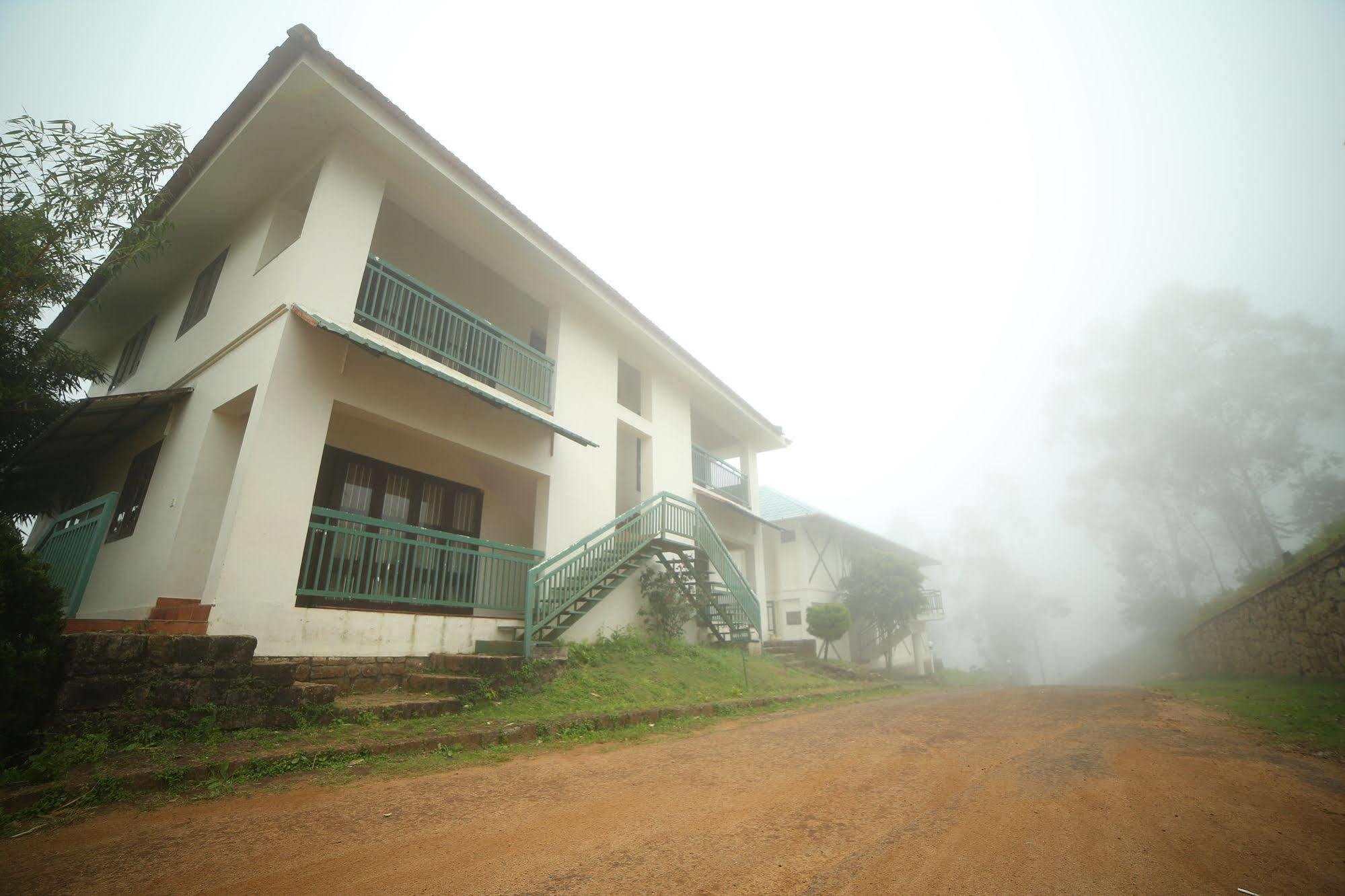 Resort Ayur County