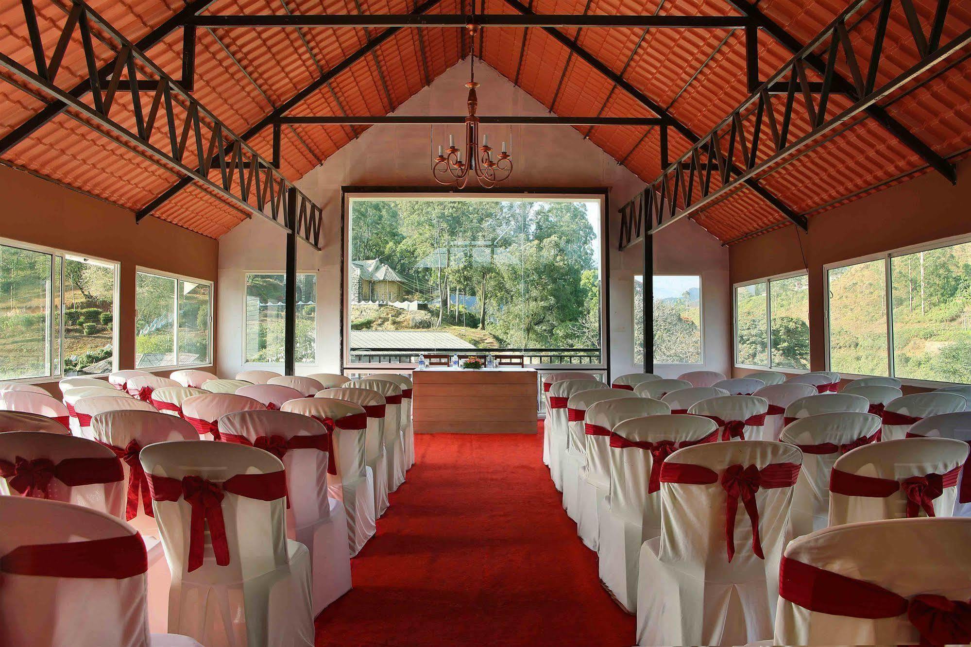 Resort Red Sparrow