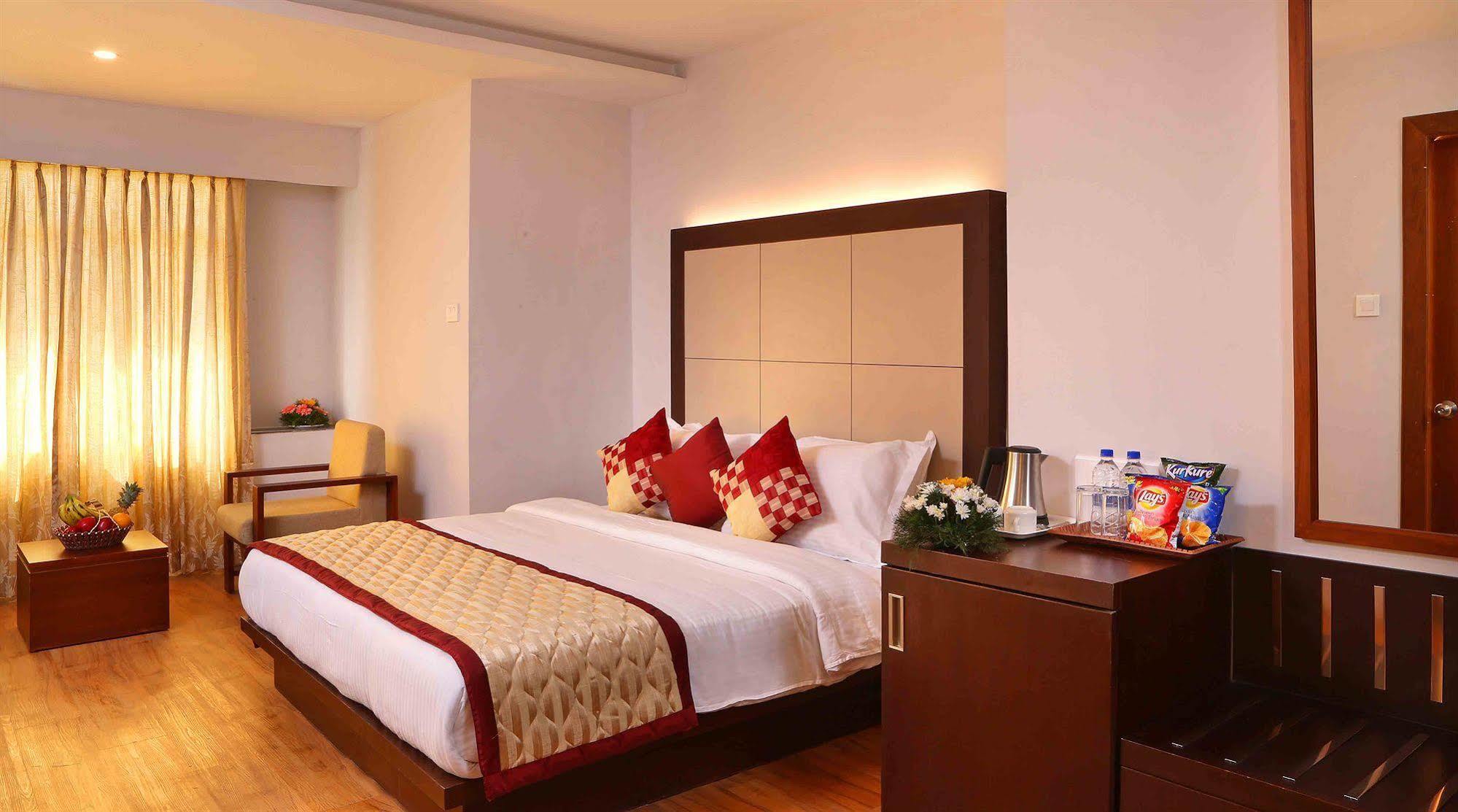 Resort Red Sparrow Munnar