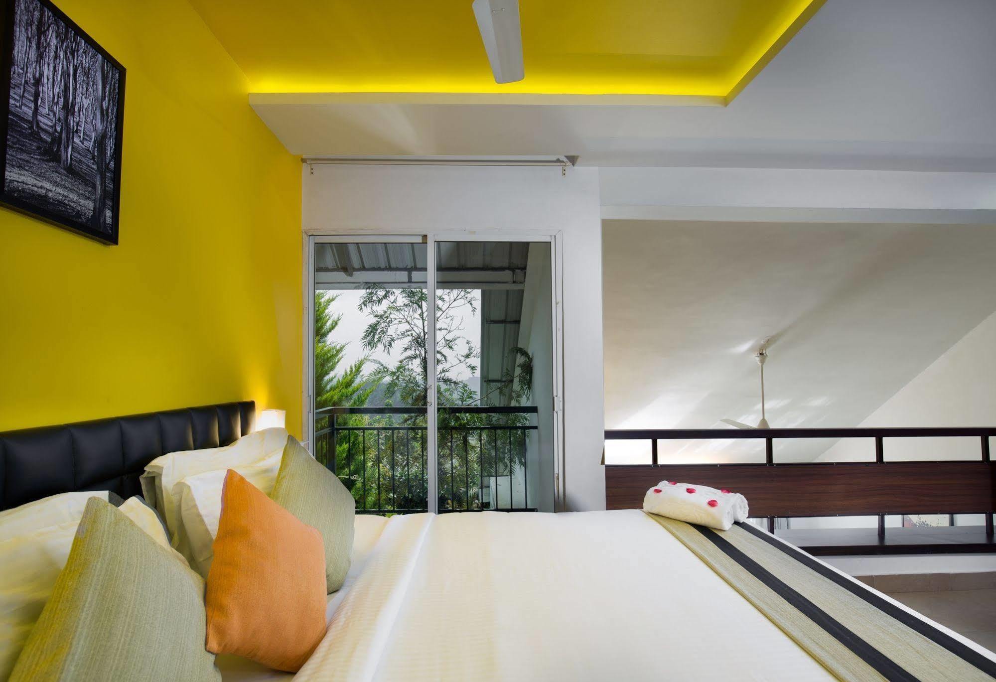 Tea Hills - Mthr 4*
