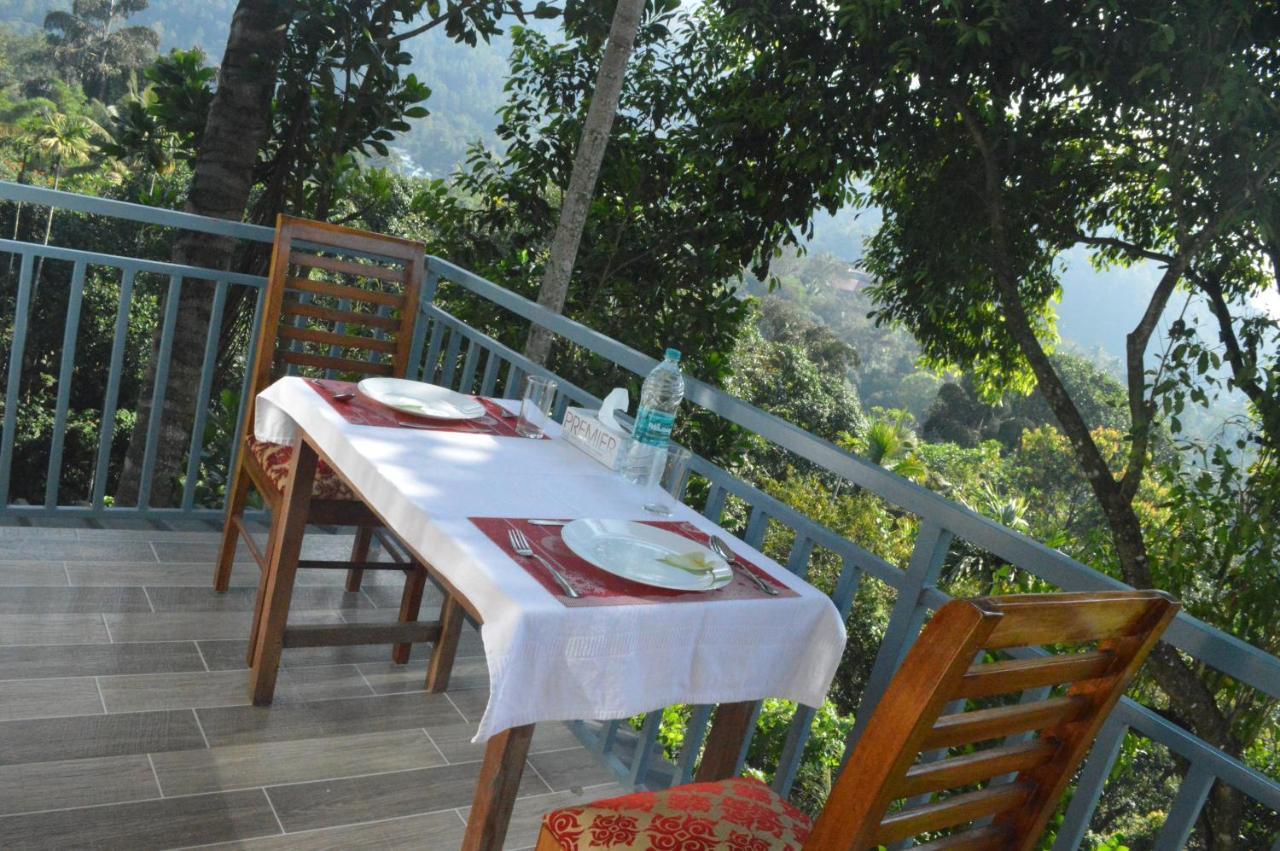Homestay The Shade *