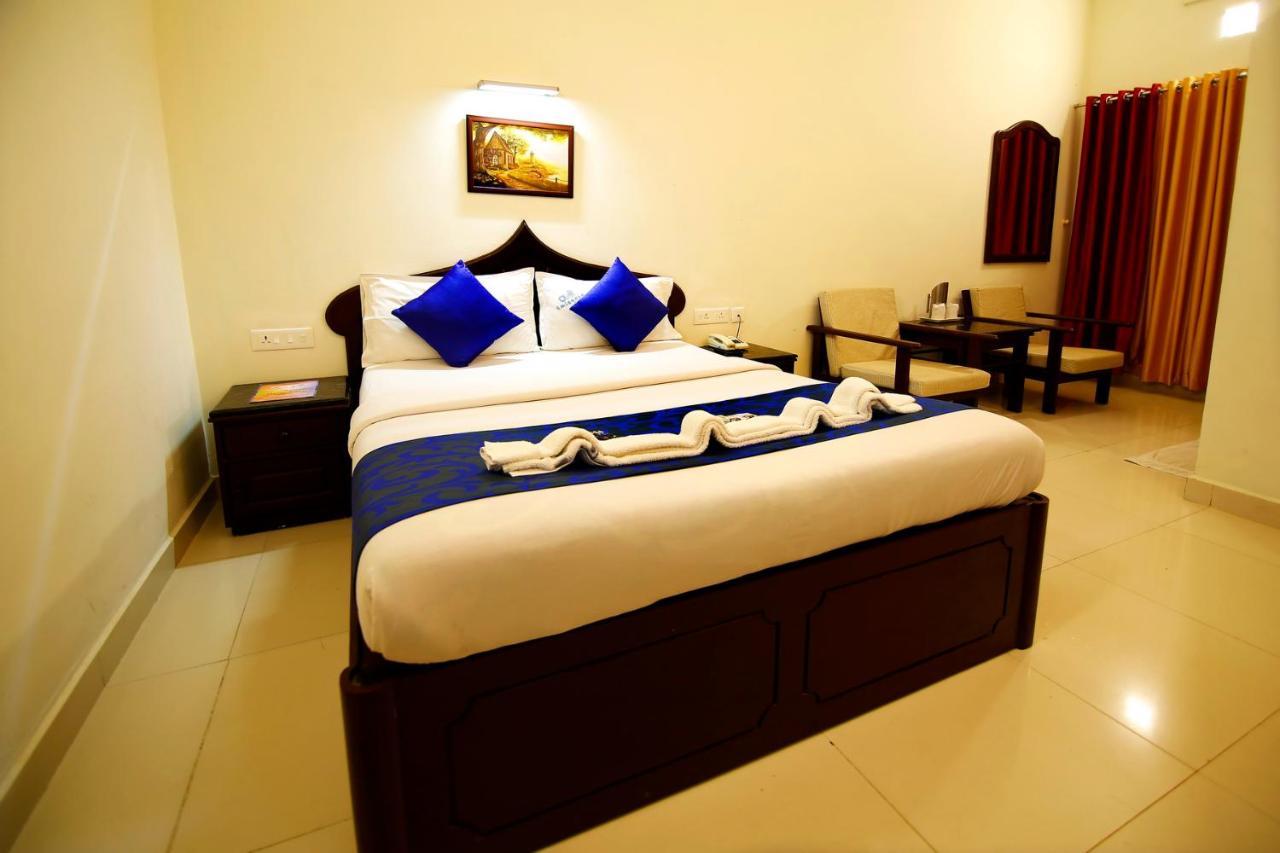 Hotel Del-679 Munnar